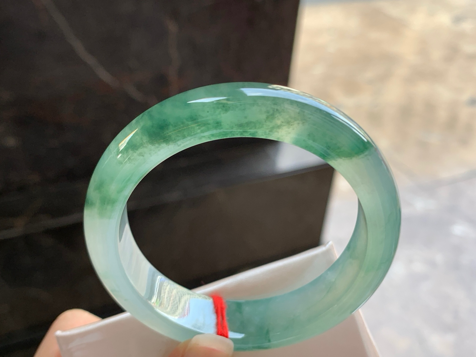 54-14-8.6
冰绿花手镯^_^种水好