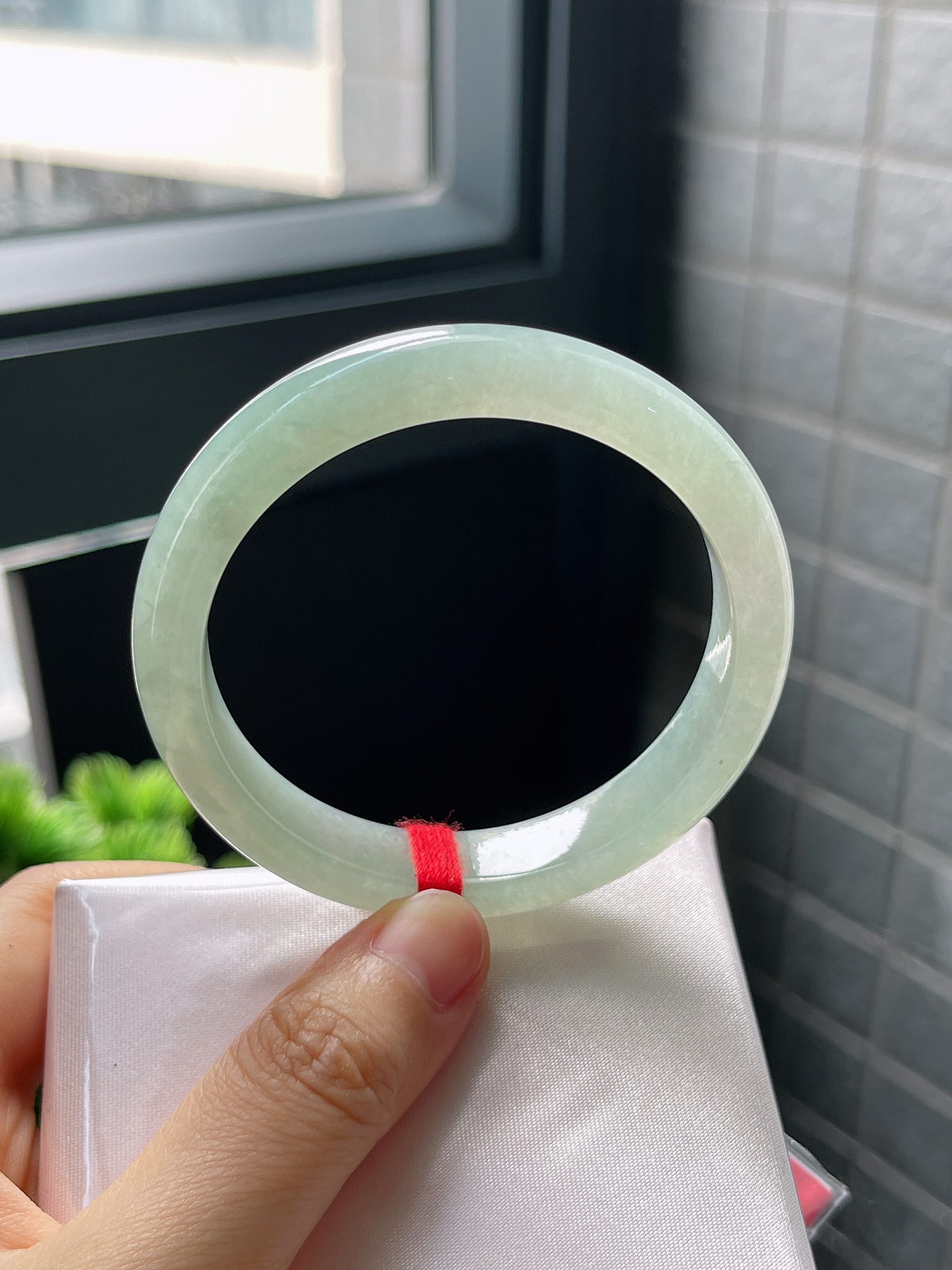 圈口53.8，冰糯浅绿翡翠正圈手镯