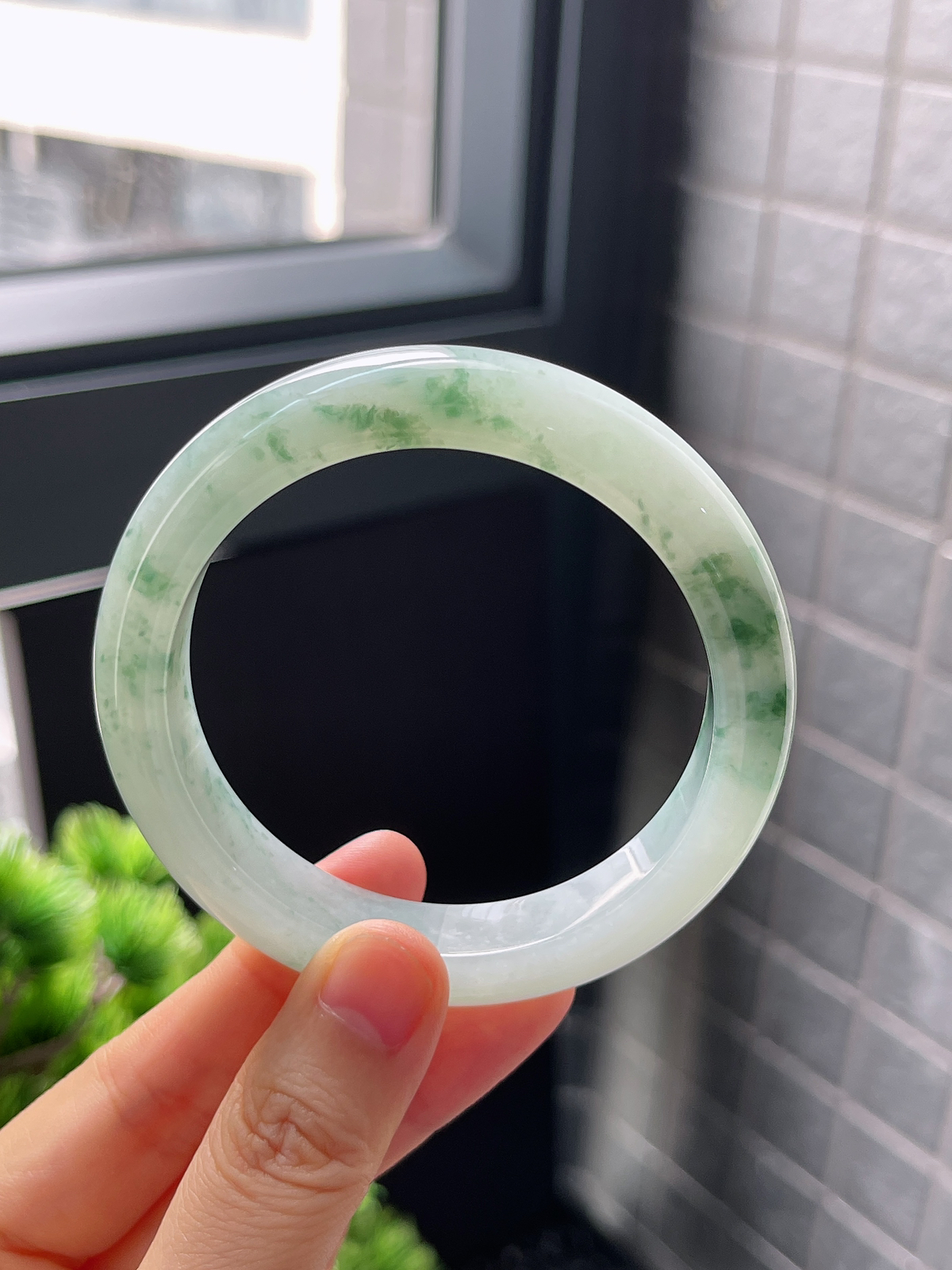 圈口56，冰糯飘花翡翠正圈手镯