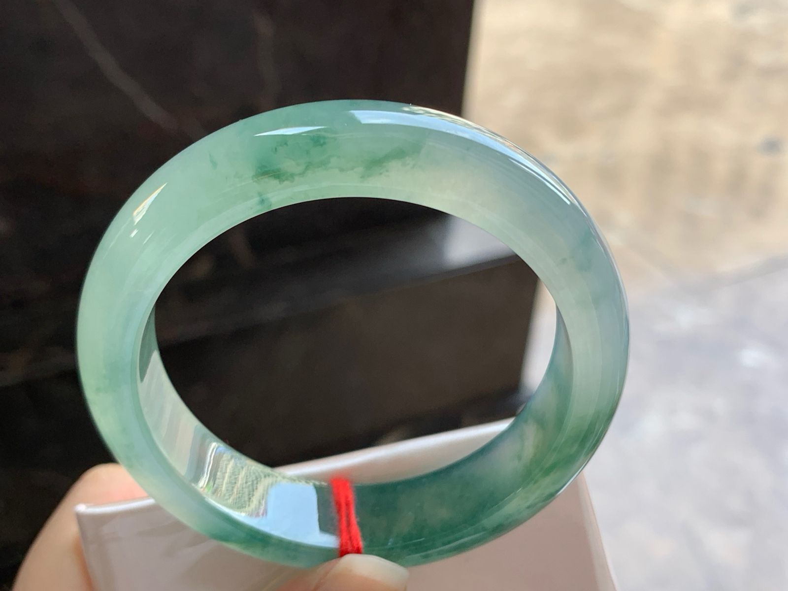 54-14-8.6
冰绿花手镯^_^种水好