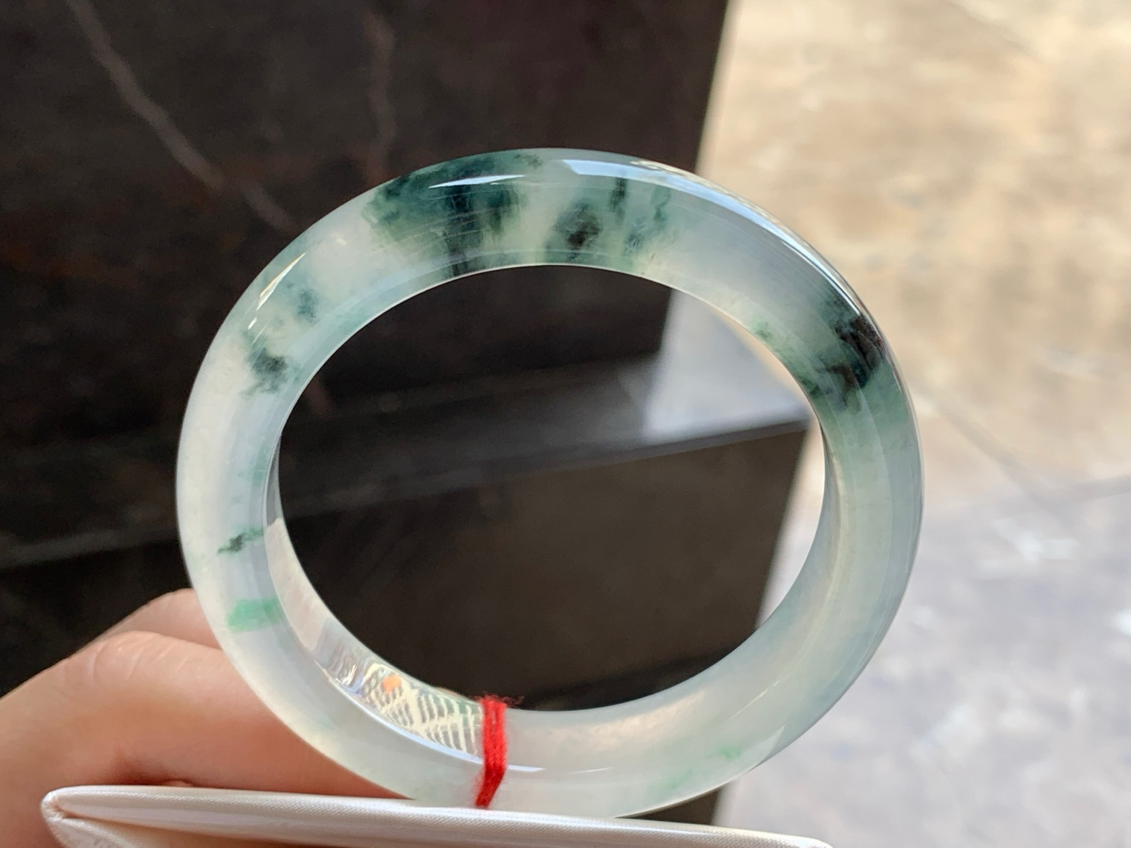 55-12-9.1
冰蓝花手镯^_^冰透 飘花浓郁