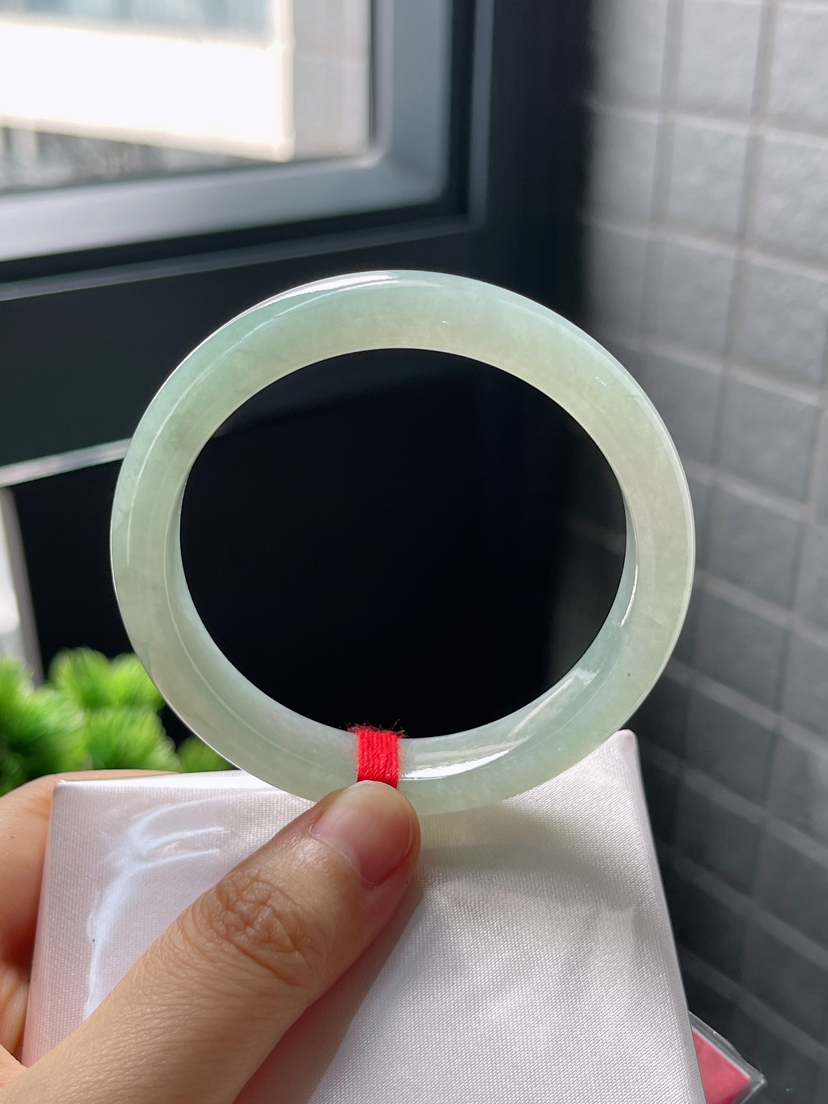 圈口53.8，冰糯浅绿翡翠正圈手镯