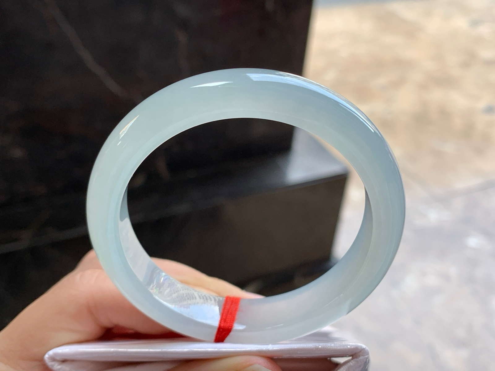 55.5-12.3-8.2
冰种手镯^_^冰透清新