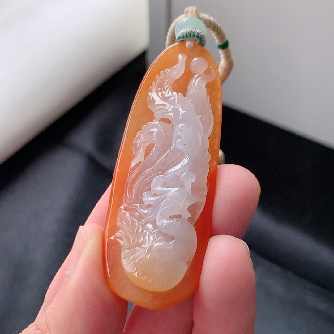 红翡挂件 种老饱满水润，品相喜悦，佩戴时尚大方 货号24530，56.2-20.8-9.3