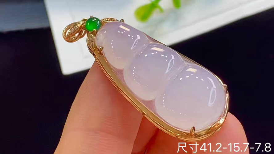 18k金+钻福豆吊坠，无裂，41.2-15.7-7.8