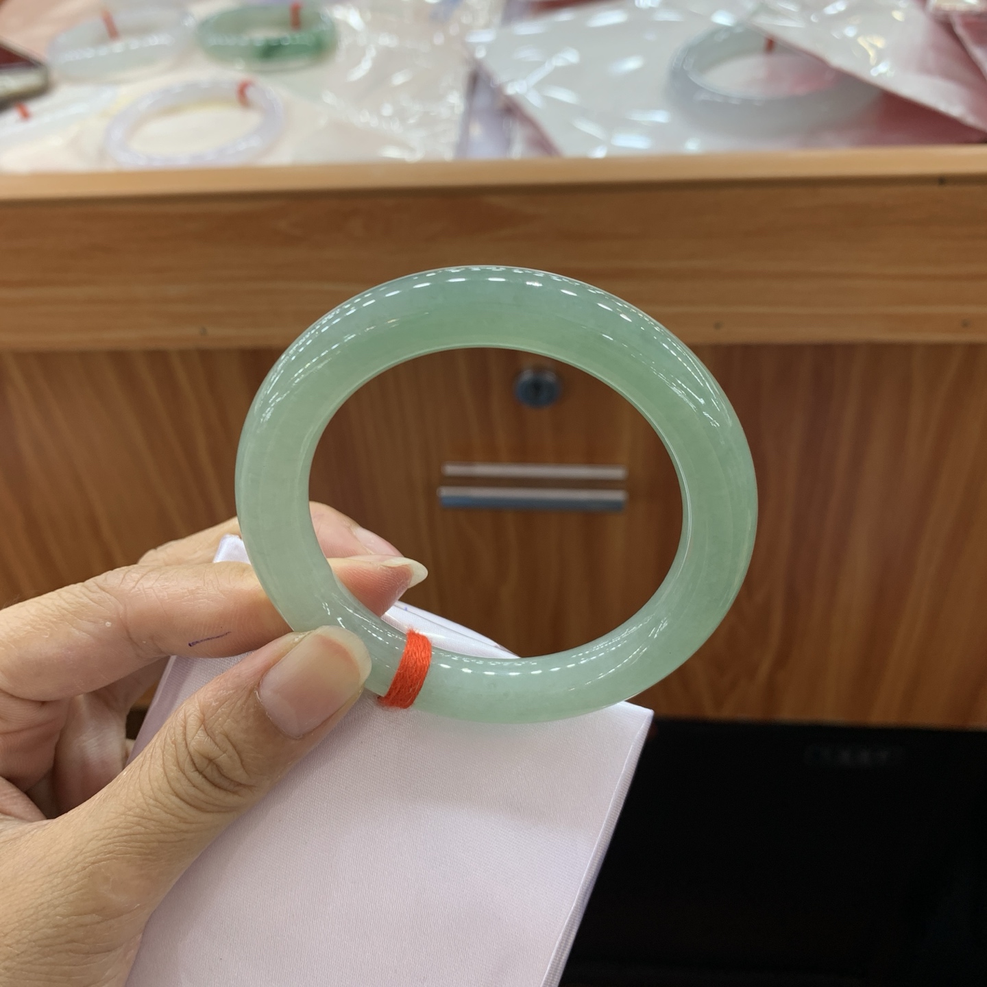 油绿圆条翡翠手镯 54.7-10.4-10.1