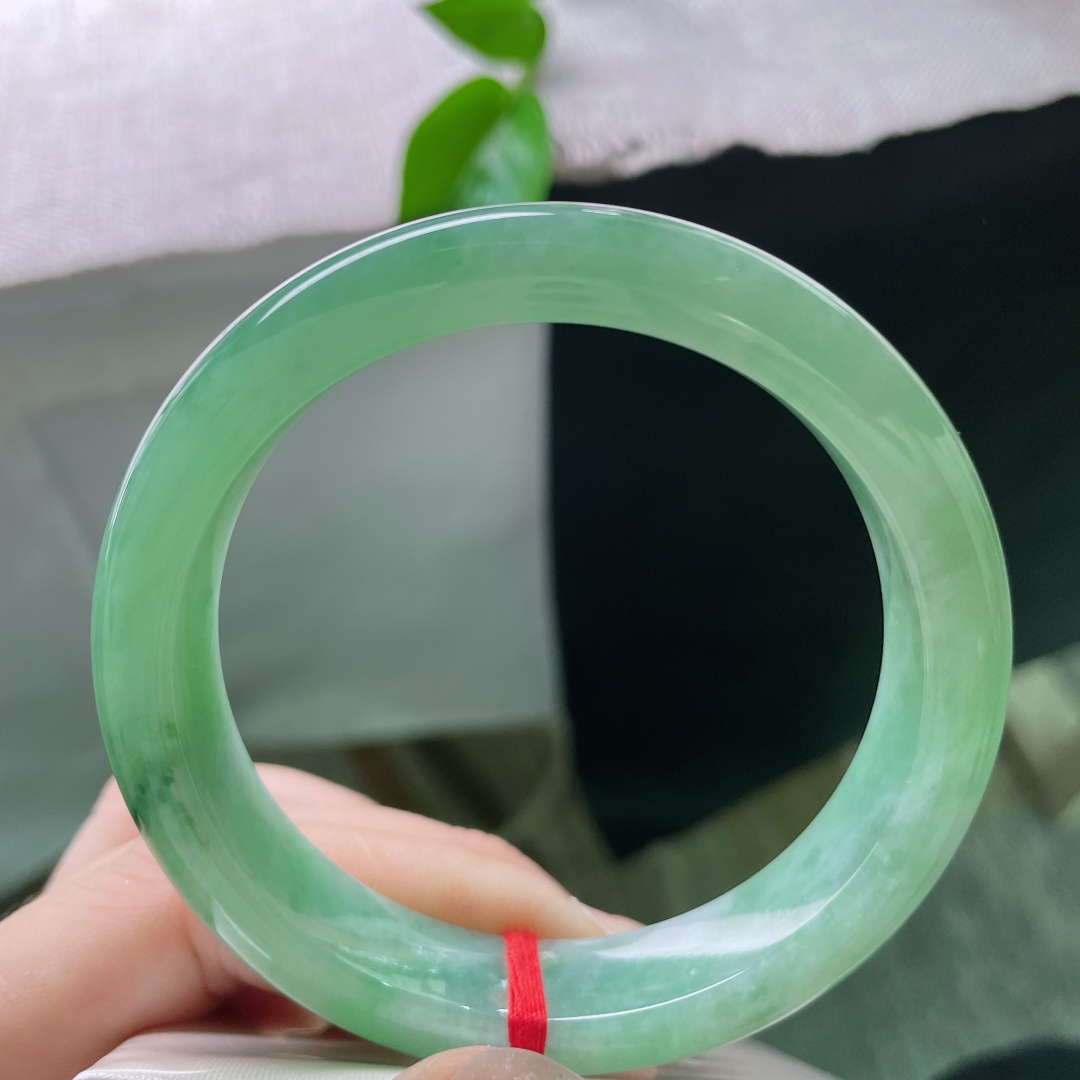58/13/8.6，绿底正圈，贵气，优雅，甜美，生机勃勃，郁郁葱葱，年轻，无裂，ss53374a