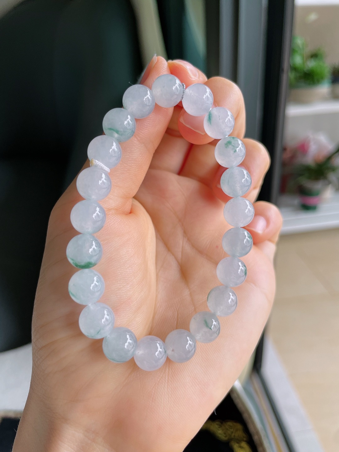 天然翡翠A货，冰飘花手串，尺寸：9mm。【编4110】