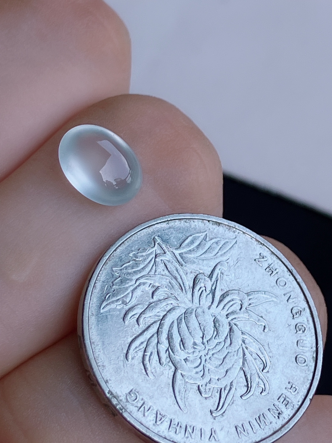 白冰蛋面，晶莹剔透，尺寸 9/7.6/4.3/自然光实拍