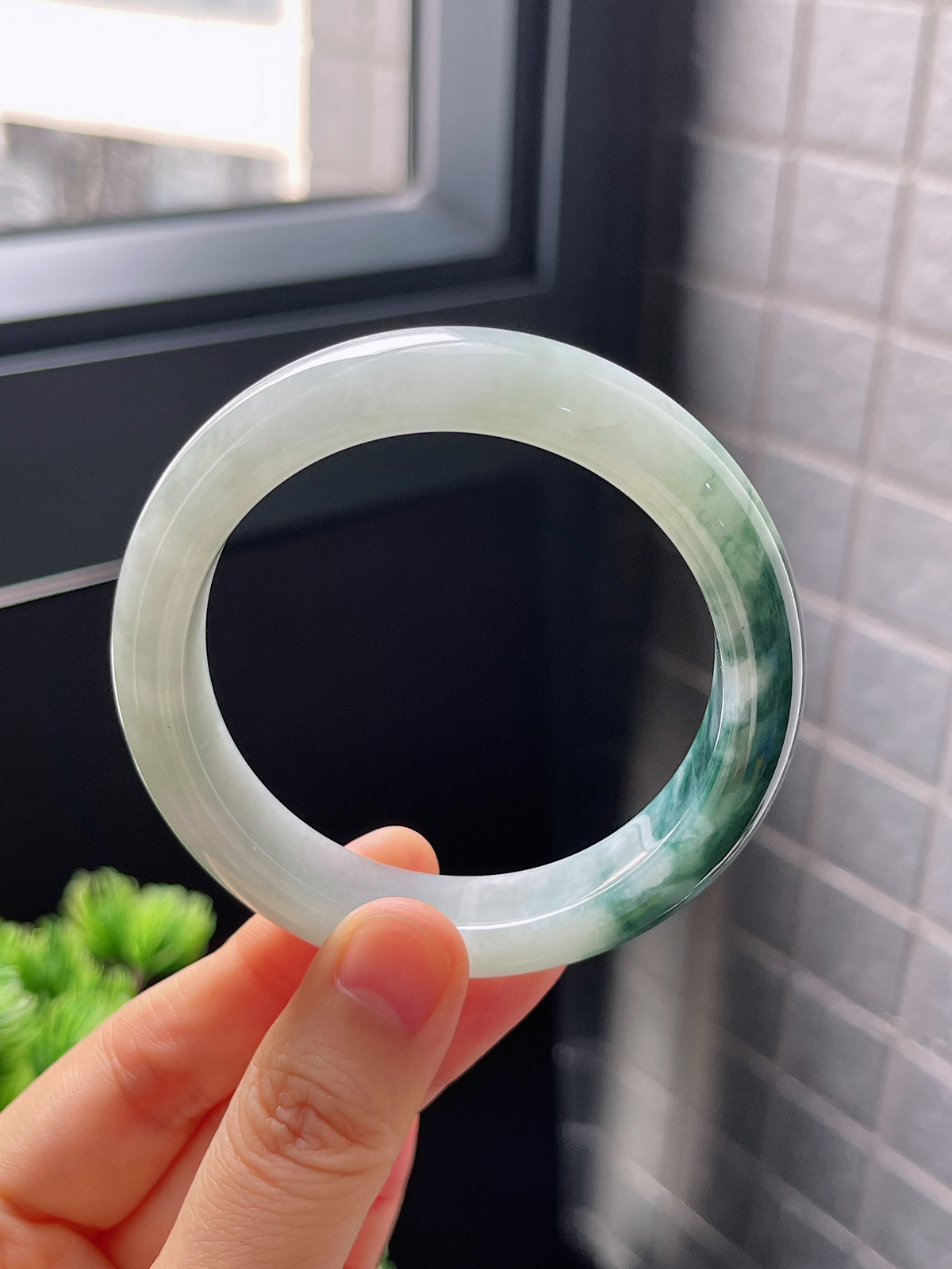 圈口53.6，糯化飘花翡翠手镯