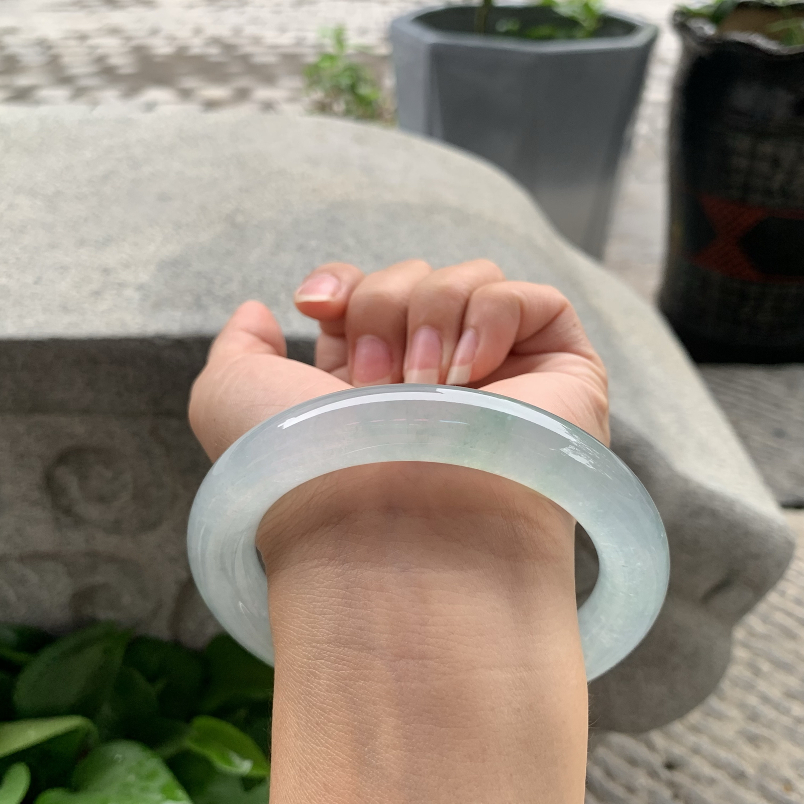 大圈口 高冰晴绿圆条手镯 无纹裂