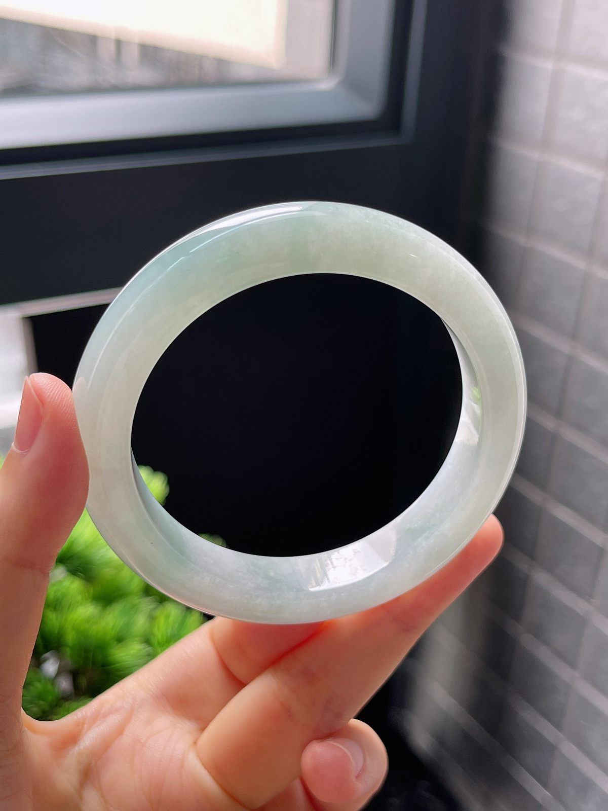 圈口55，冰糯淡绿色翡翠正圈手镯