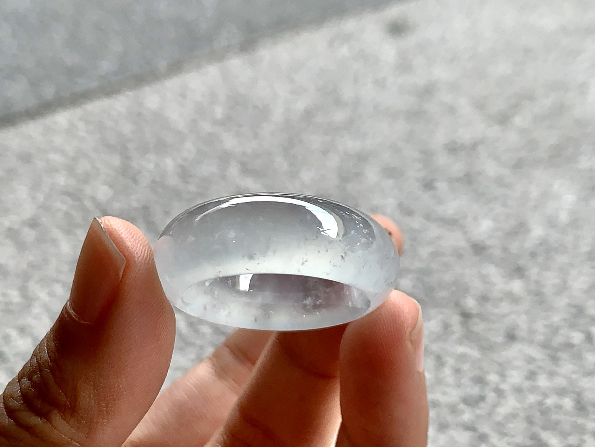 ️ 戒圈，荧光灼灼