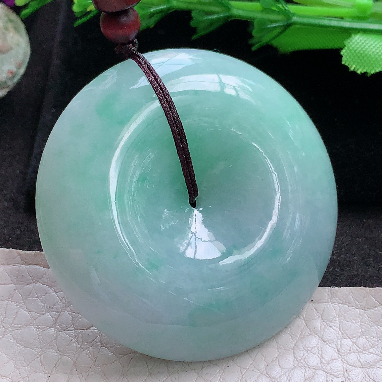 zen实拍49*12.8缅甸翡翠a货精雕饱满大平安扣 玉扣玉吊坠 玉挂件