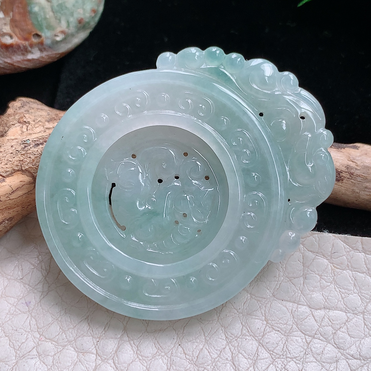 zen实拍43.8*35.6*4.6缅甸翡翠a货精雕飘花时来运转玉吊坠 玉挂件