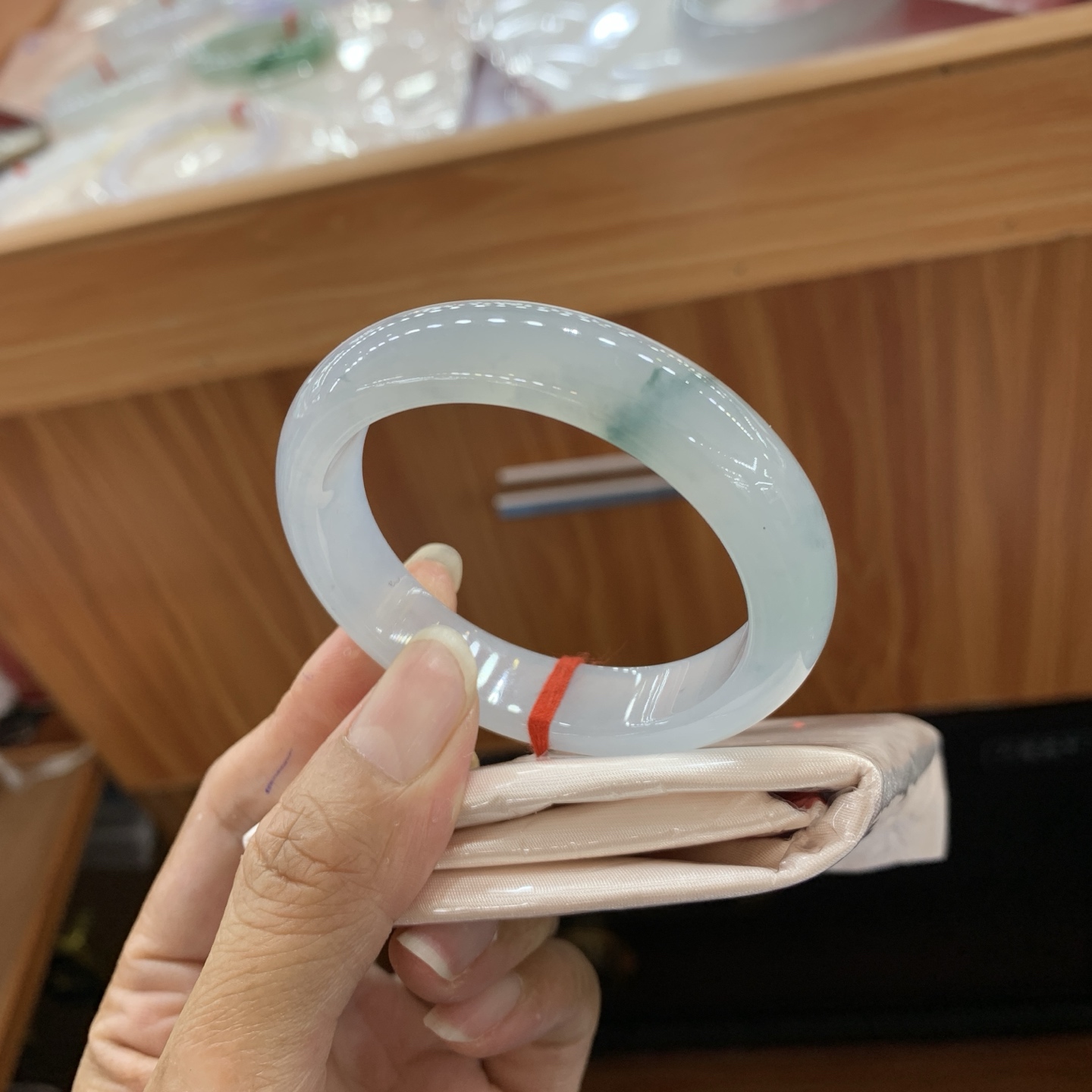 飘花贵妃翡翠手镯 53-46.8-11.6-7.3