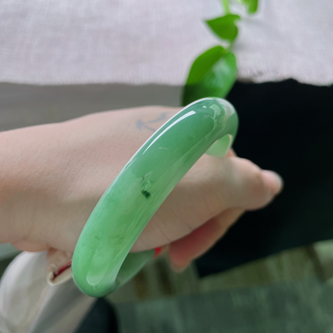 58/13/8.6，绿底正圈，贵气，优雅，甜美，生机勃勃，郁郁葱葱，年轻，无裂，ss53374a