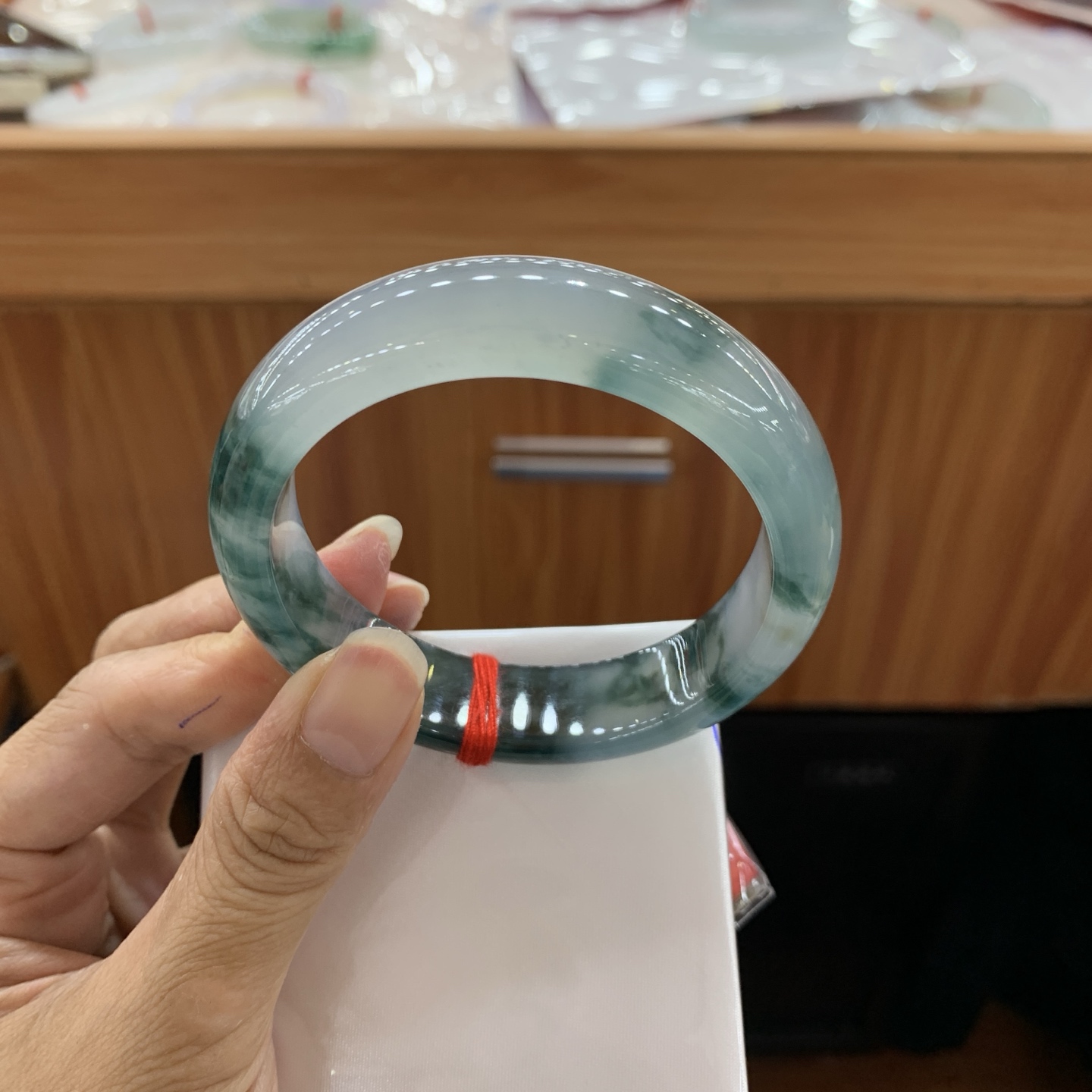 060128GX 冰飘花正圈翡翠手镯 57-15-8.4