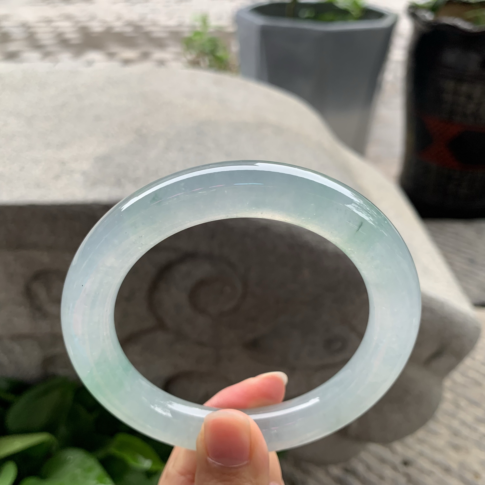 大圈口 高冰晴绿圆条手镯 无纹裂