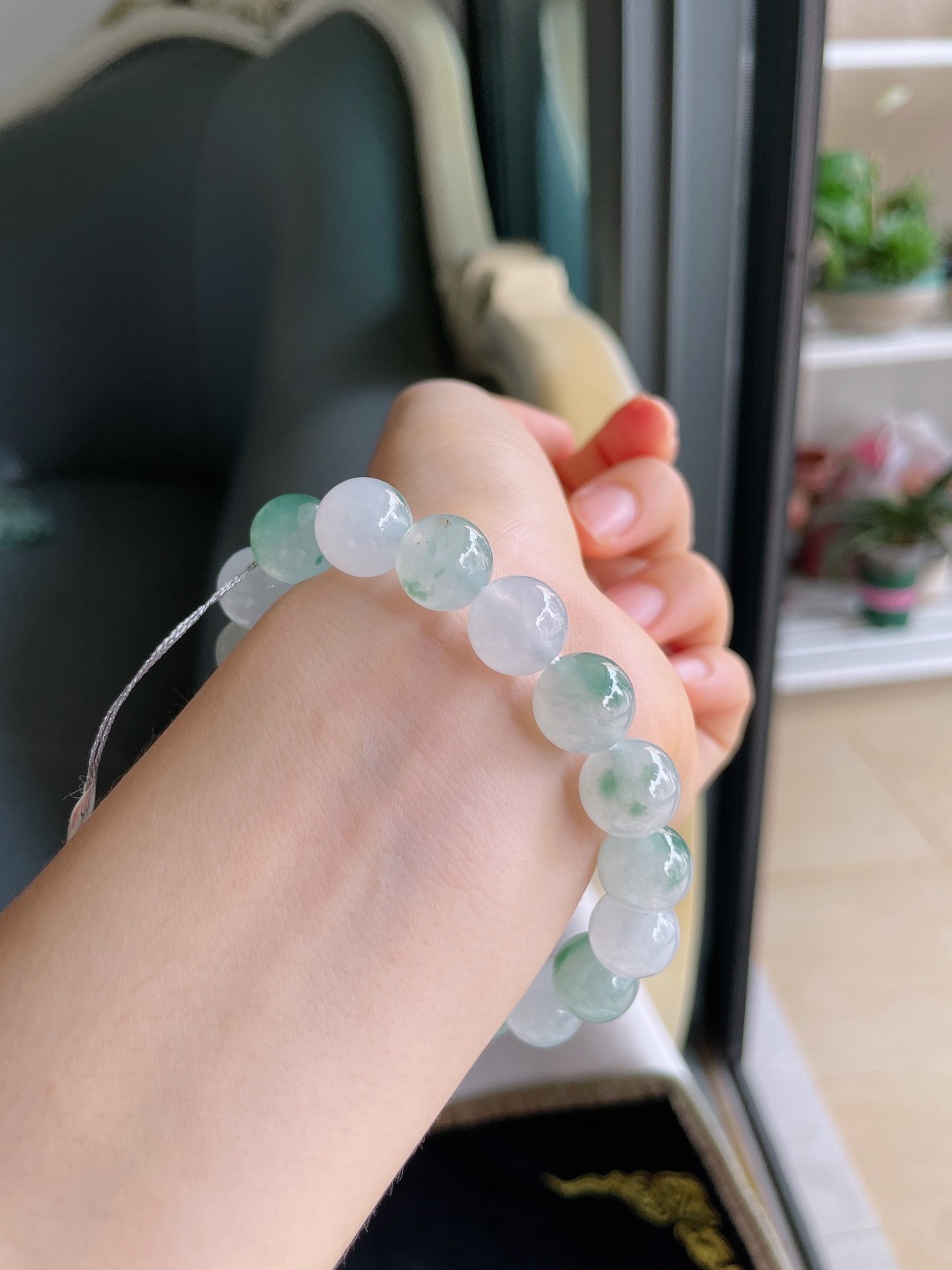 天然翡翠A货，冰飘花手串，尺寸：11.6mm。【编3780】