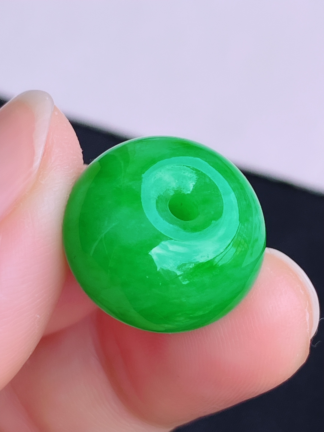 阳绿平安扣，饱满大气，尺寸18/12/自然光实拍