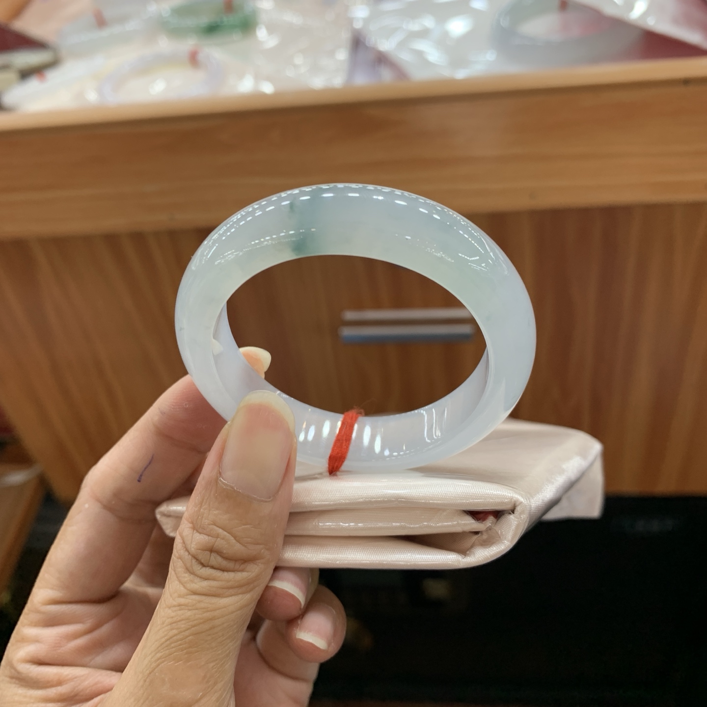 飘花贵妃翡翠手镯 53-46.8-11.6-7.3