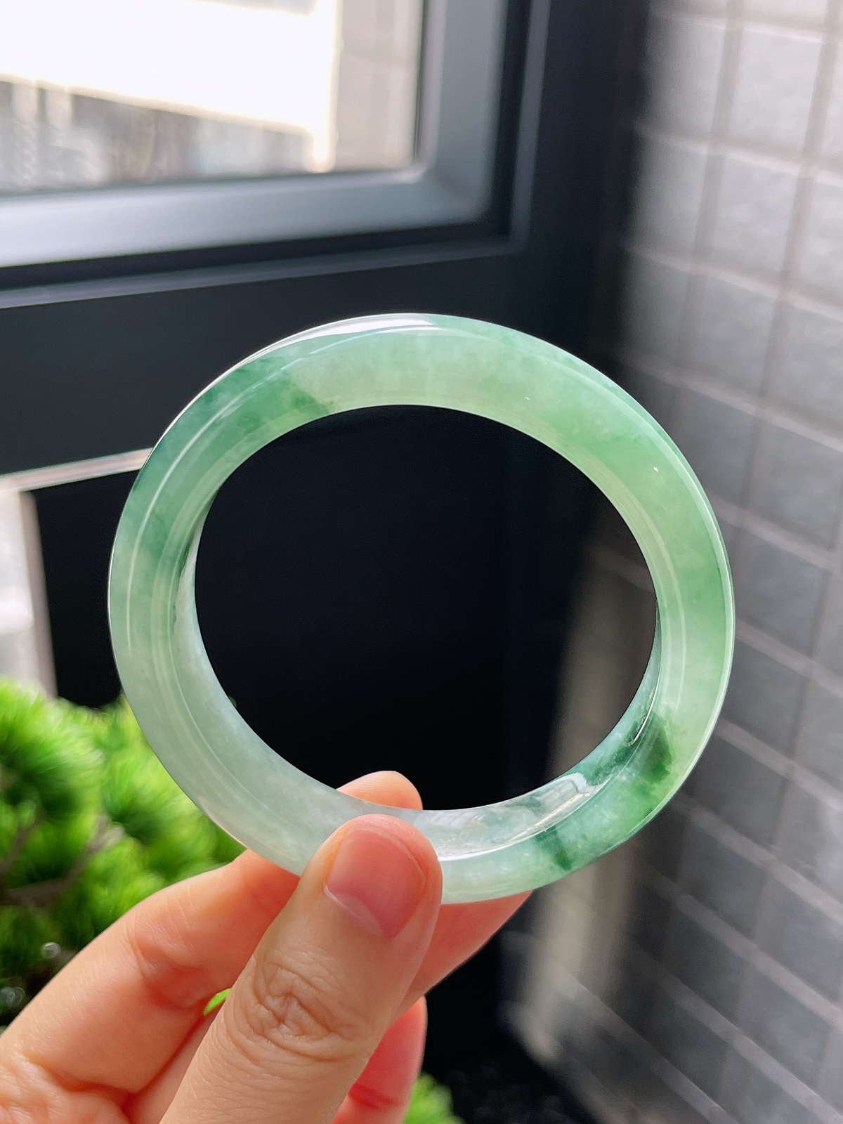 圈口54.7，冰糯飘花翡翠正圈手镯