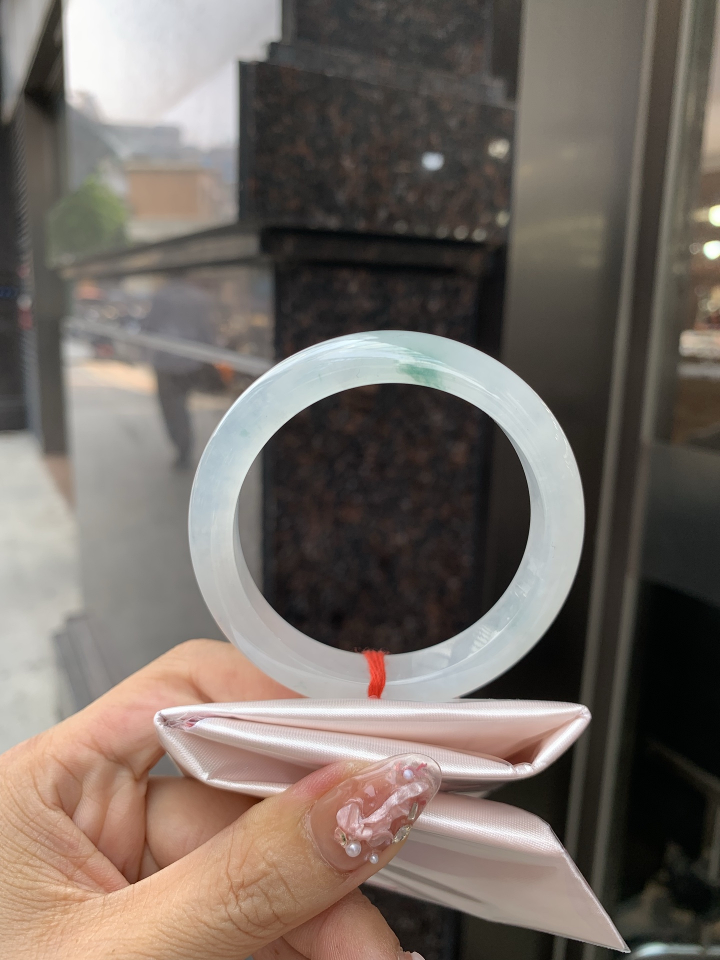 冰飘花正圈 53.7-7.9-10.7 0602-N873-1 打灯小细纹，底妆冰透起光，冰底中开出