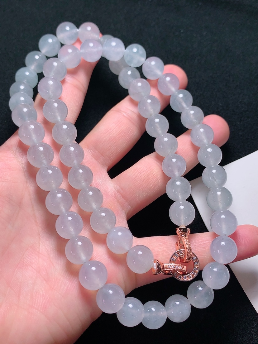 ️高质量珠链，种老水头好，又冰又润，饱满大气，尺寸：10.3mm55粒