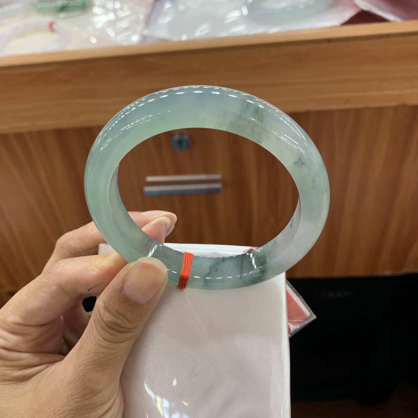 060118MMJ 飘花正圈翡翠手镯 59-11.6-9