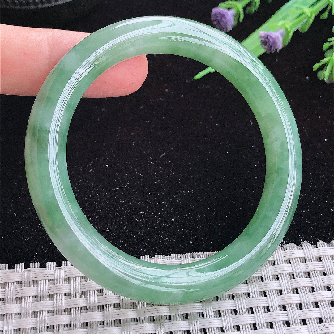 实拍A货翡翠54/9.3/9.5老坑冰胶冰晴满绿圆条手镯玉手镯女款平安镯