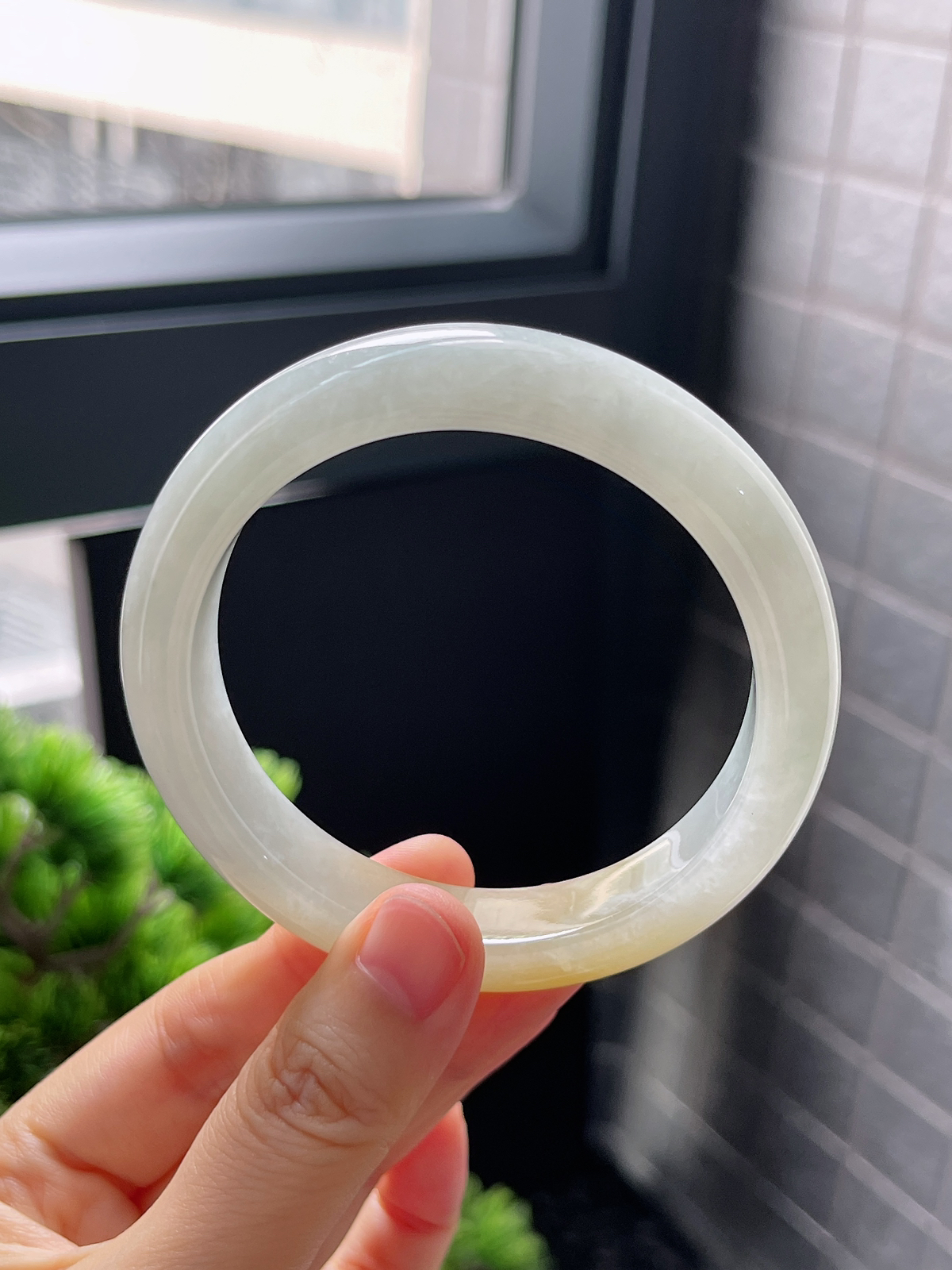 圈口57.6，冰糯浅黄色翡翠正圈手镯