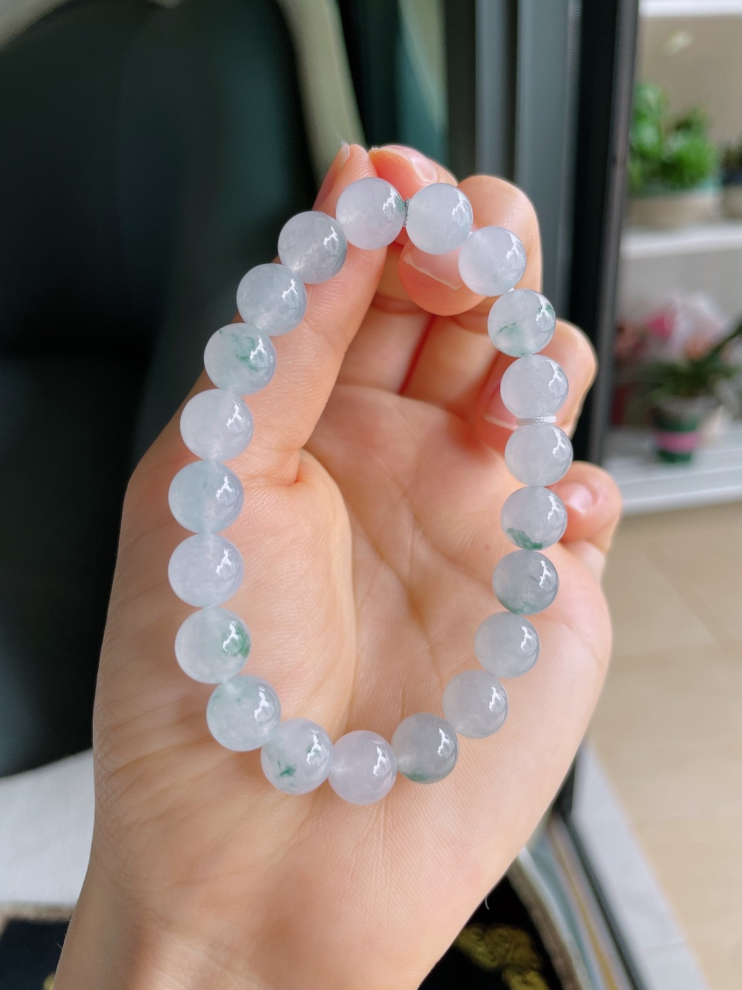 天然翡翠A货，冰飘花手串，尺寸：9mm。【编4110】