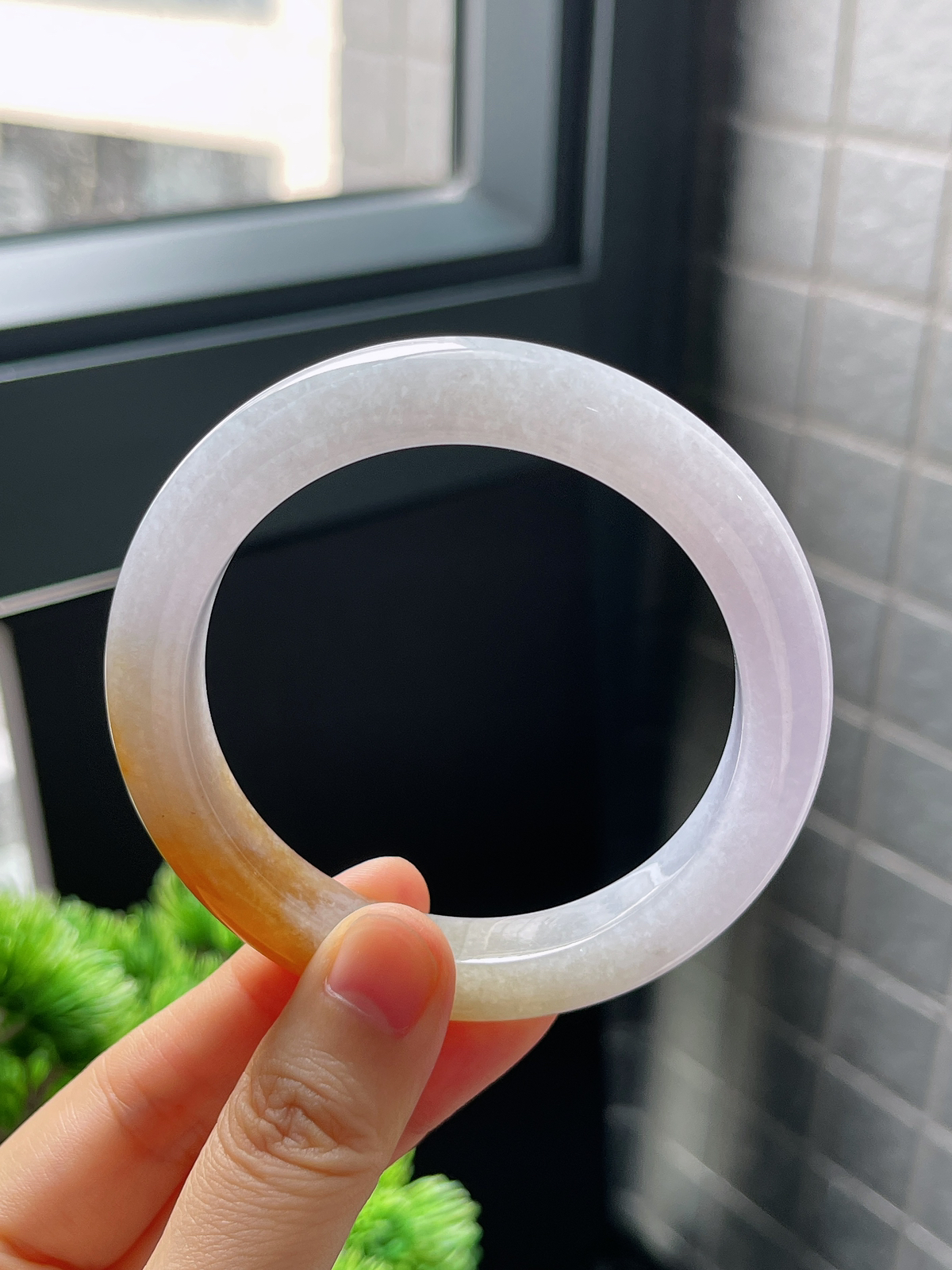 圈口57，冰糯淡紫底黄翡翡翠正圈手镯