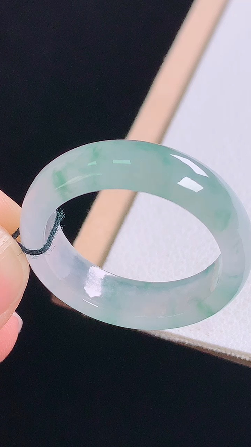 ️冰飘花指环，无裂，尺寸:圈口24/20.4-6.3-3.0mm 30