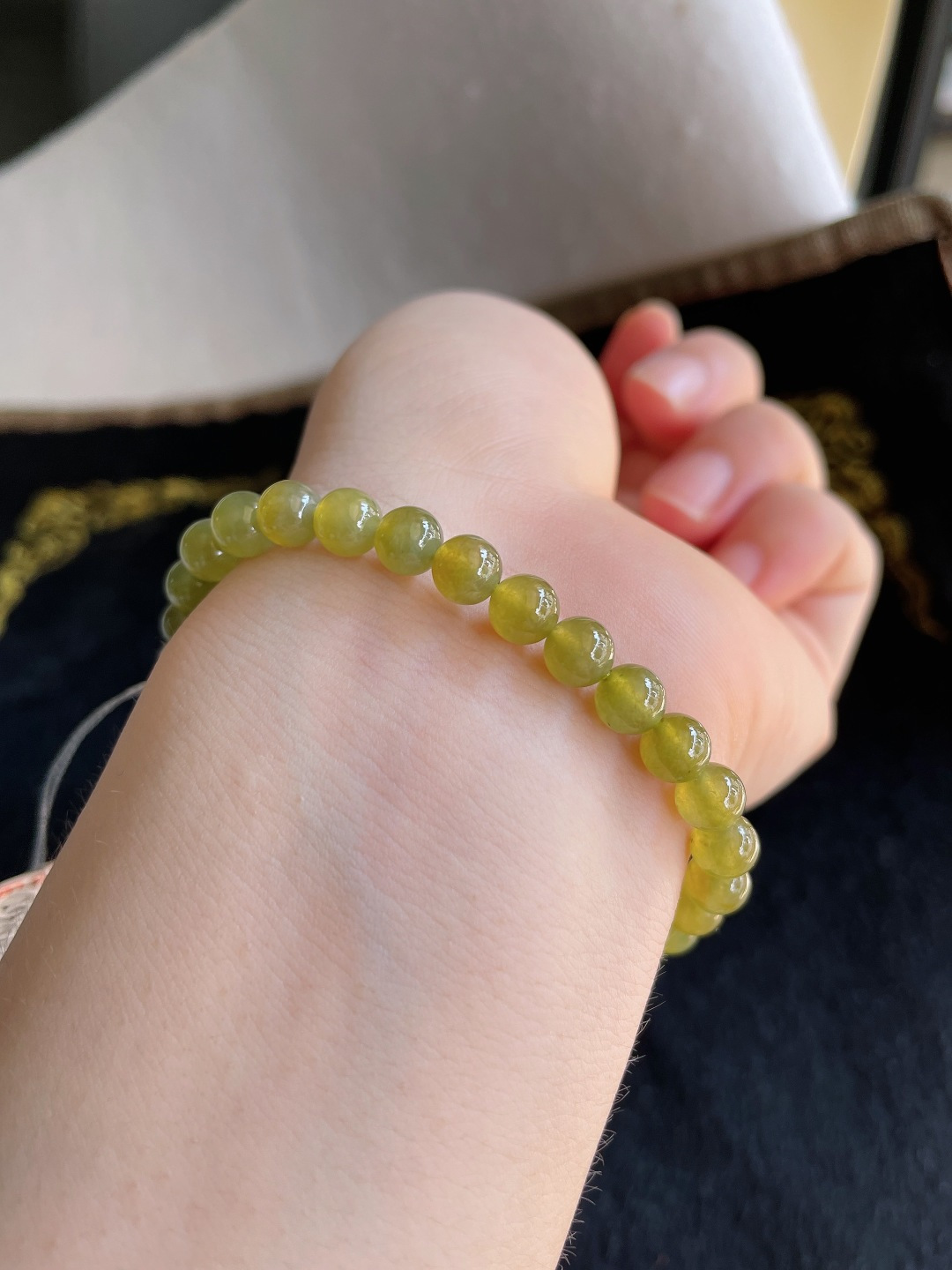 实，缅甸天然翡翠A货，冰种冰黄翡手串，尺寸：6mm。【编3370】