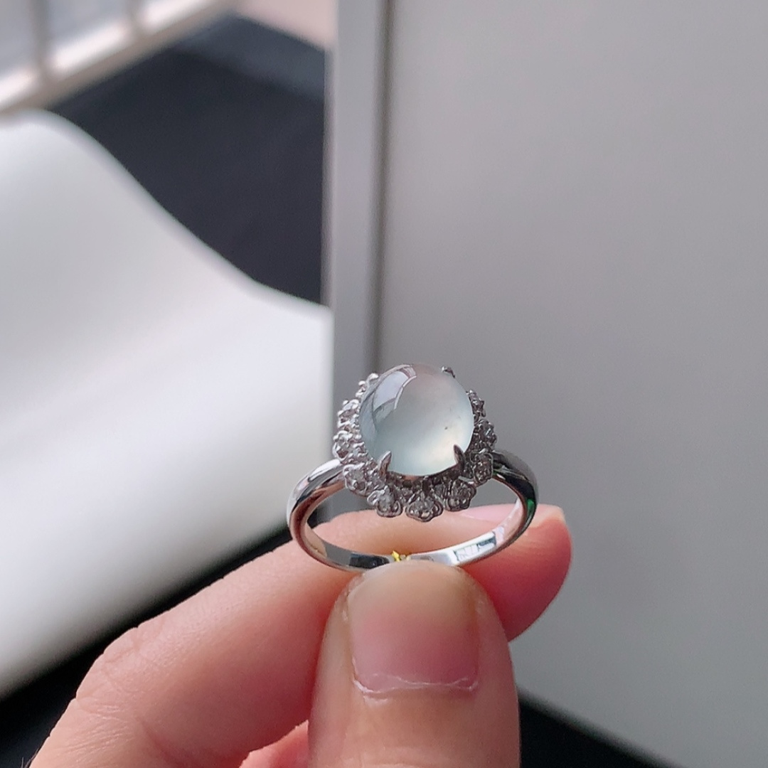 高冰女戒 饱满底子细腻，起光，佩戴简单大方 货号HX601，9.1-8.1-2.0