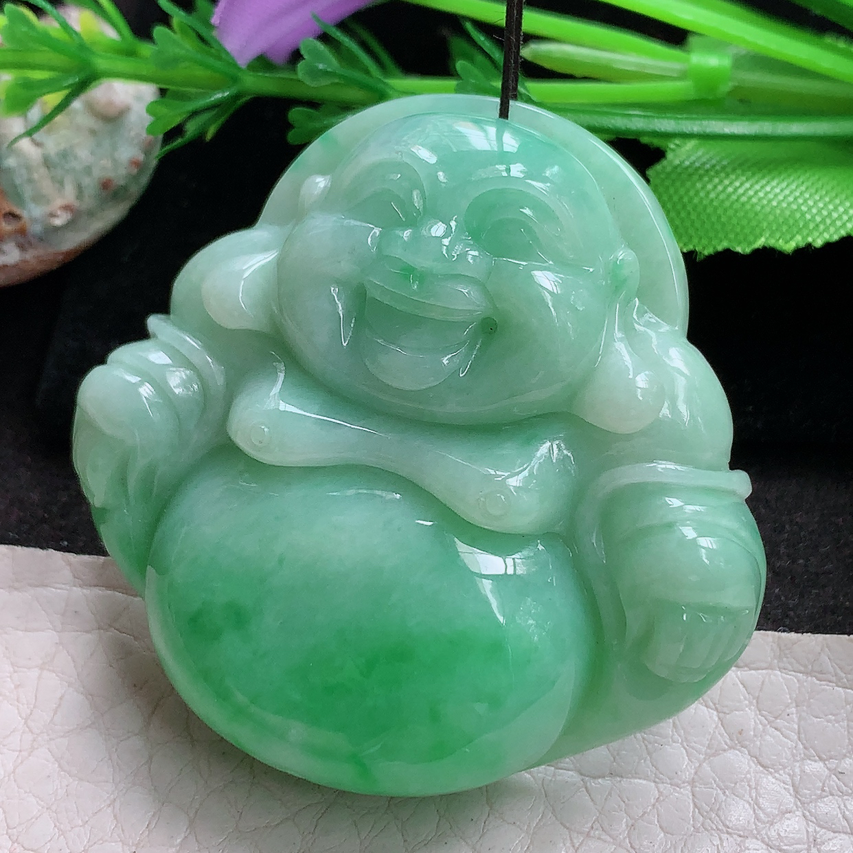 zen实拍46.6*49*12.5缅甸翡翠a货精雕辣绿饱满大佛公 弥勒佛玉吊坠 玉挂件