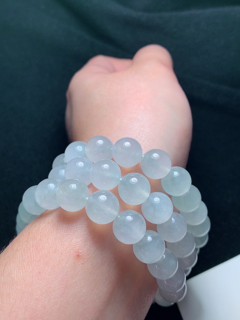 ️高质量珠链，种老水头好，又冰又润，饱满大气，尺寸：10.3mm55粒