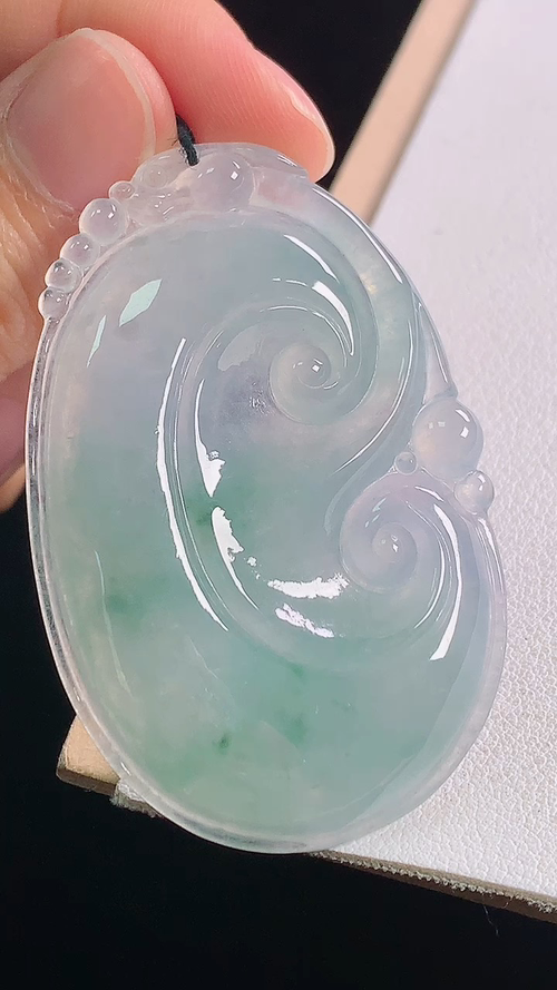 冰飘花如意，无裂，尺寸:53.0-34.1-5.9mm