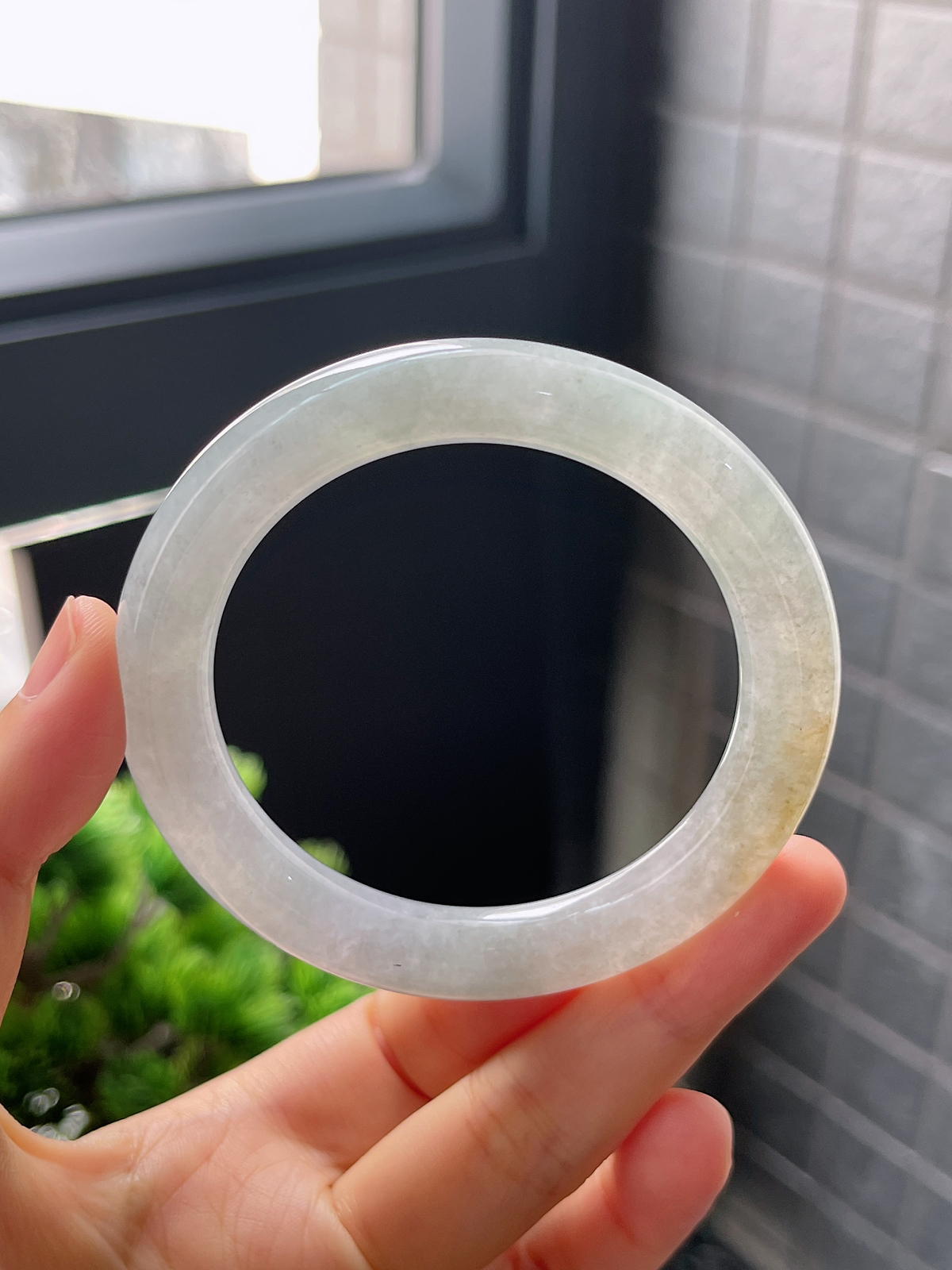 圈口53，冰糯淡黄翡翡翠圆条手镯