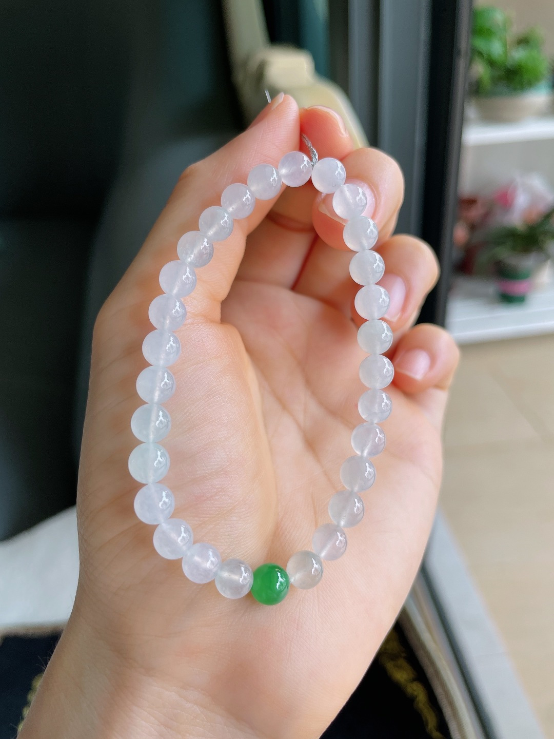 天然翡翠A货，冰种白冰手串，尺寸：6.2mm。【编3540】