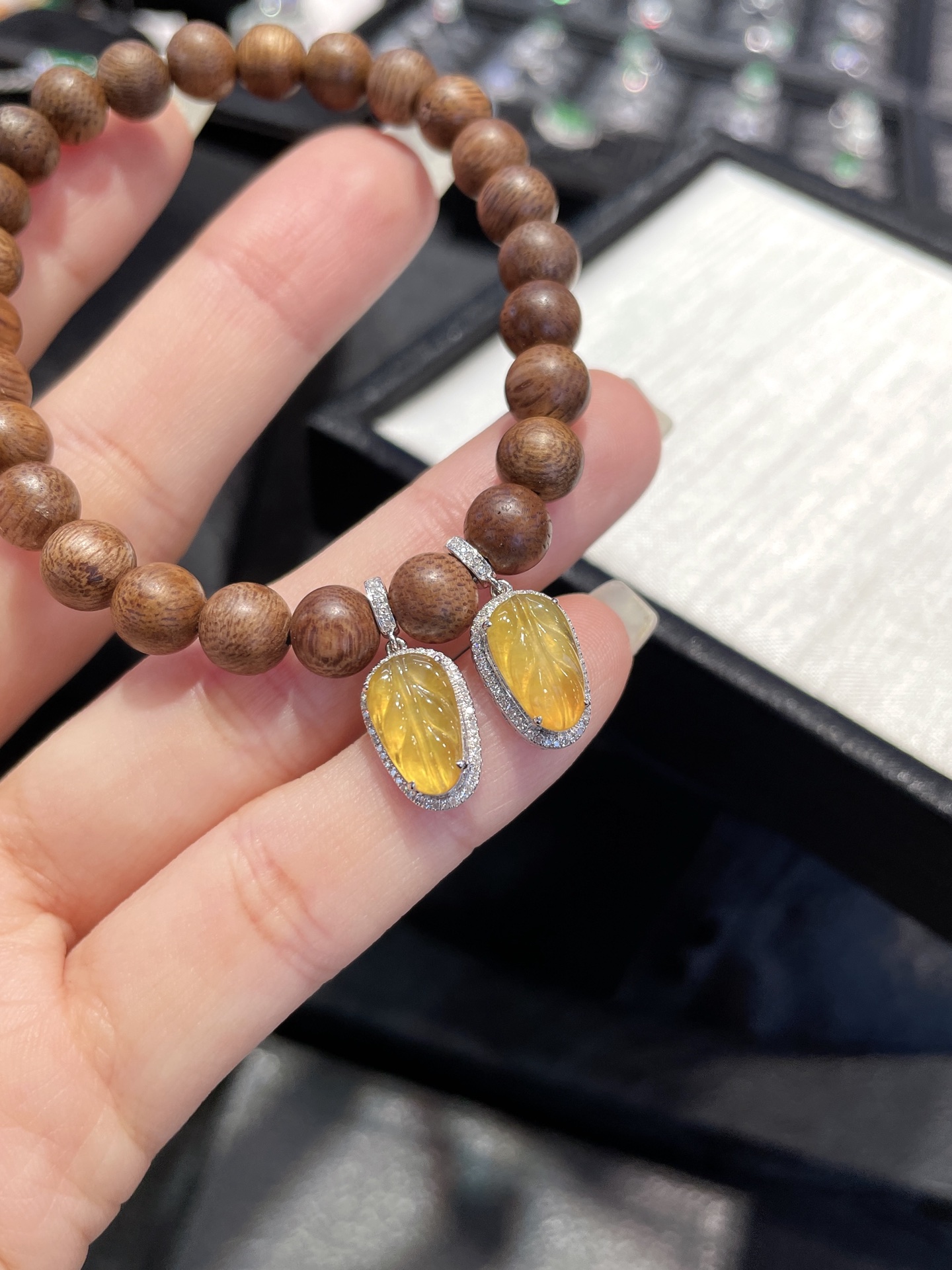 扣 发财金叶子 18k金一枚 18.8-8.2-5.6mm