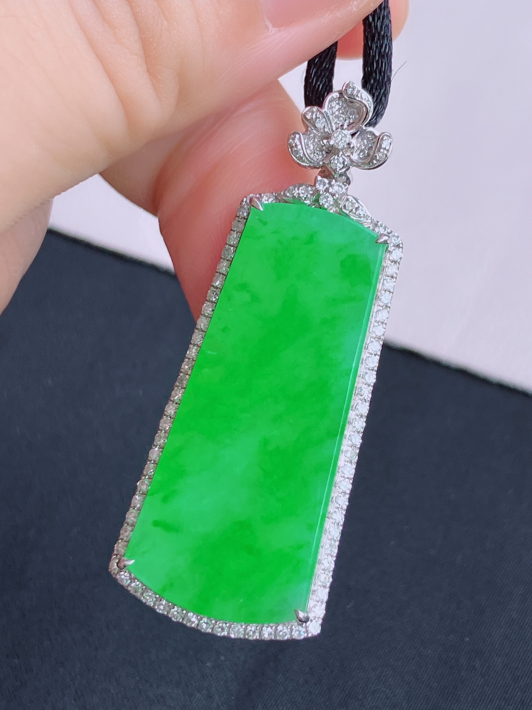 阳绿平安牌，简约时尚，尺寸45/34.8/15.8/6.5/自然光实拍