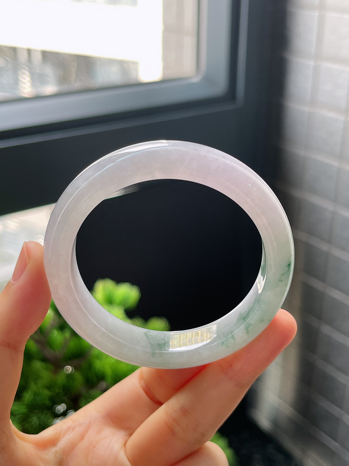 圈口51.6，细糯化飘花翡翠正圈手镯