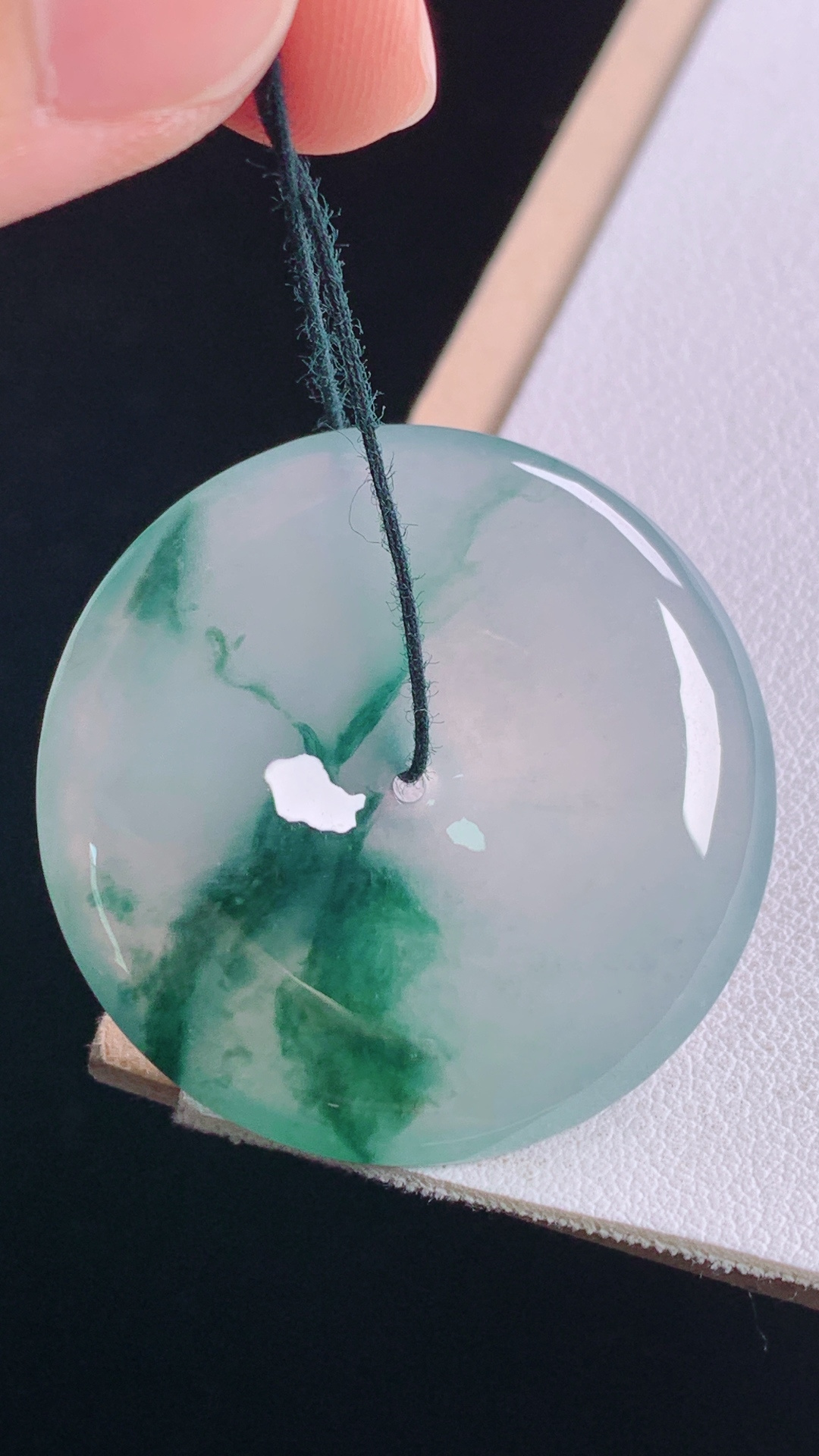 冰飘花平安扣 花色灵动，水润清爽，无裂，尺寸:34.3-5.7mm