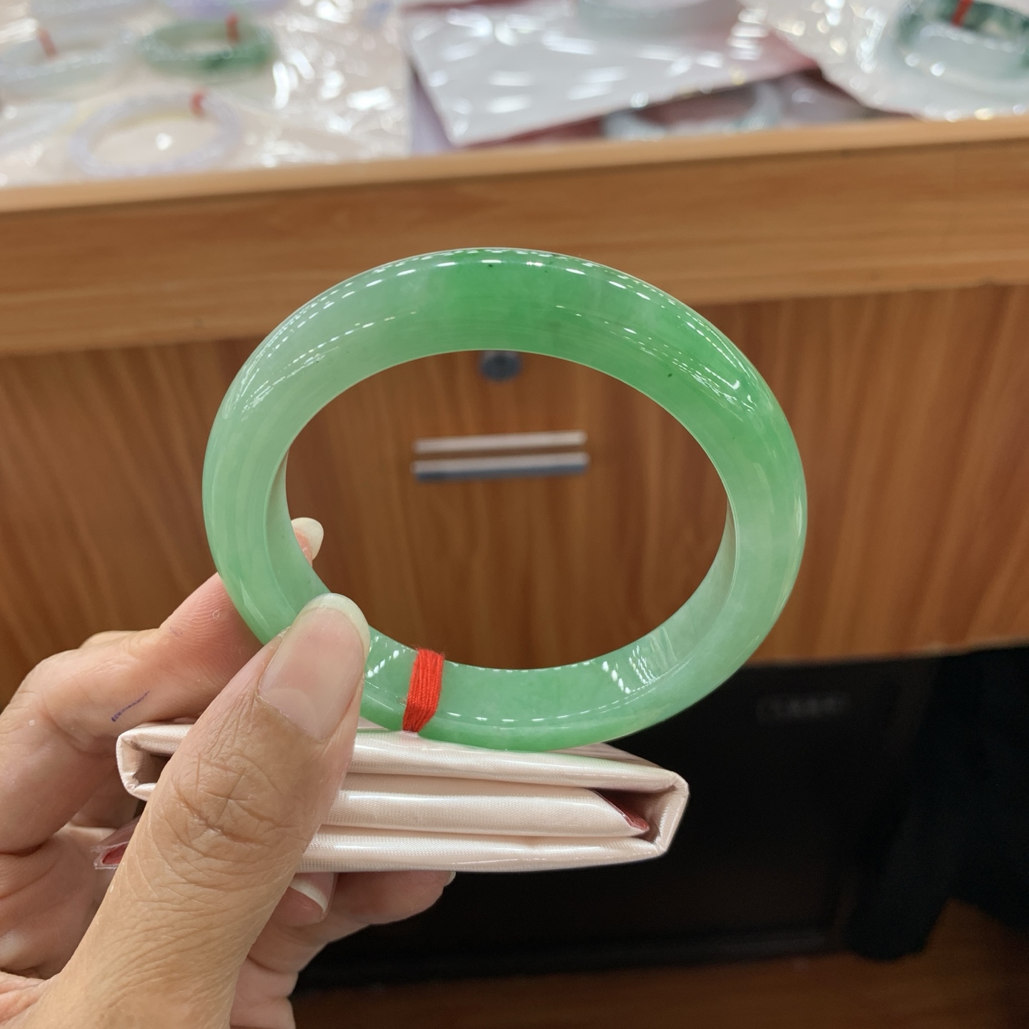 060129CK 满绿正圈大圈口翡翠手镯 60-12.1-9.5