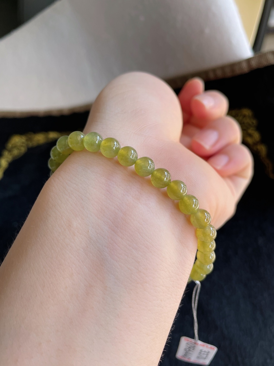 实，缅甸天然翡翠A货，冰种冰黄翡手串，尺寸：6mm。【编3370】