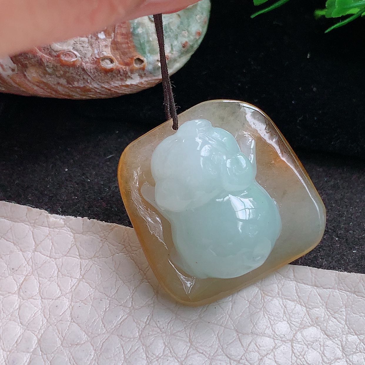 hx实拍26*26*13.8天然缅甸翡翠a货冰双彩生肖猪 招财猪玉吊坠 玉挂件