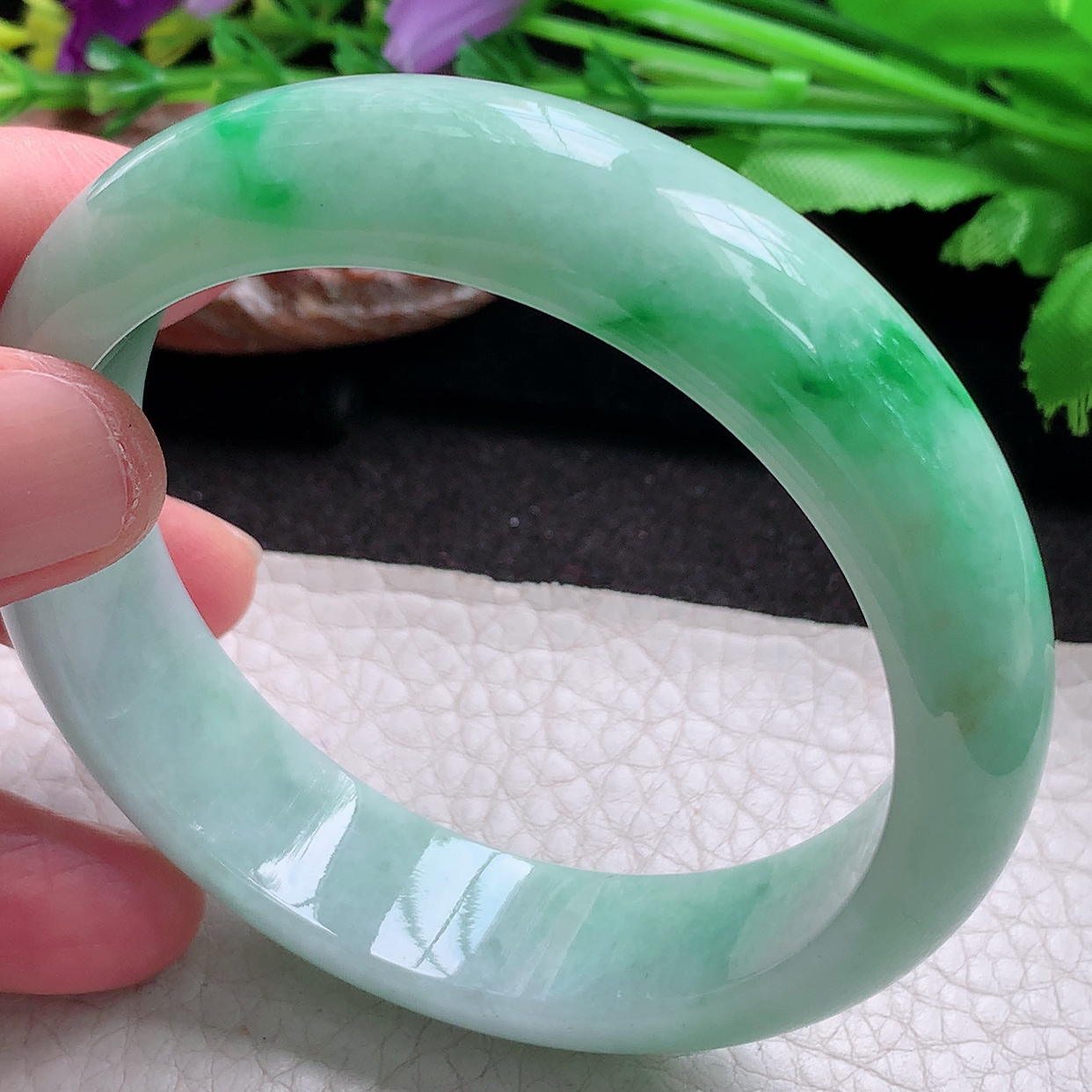ee实拍58*15*8.2平安镯 翡翠a货玉手镯飘绿宽边珠宝玉手环